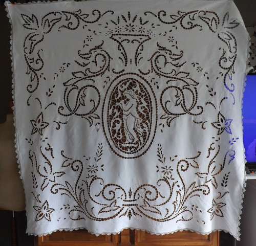 Superbe pièce broderies - superbe,