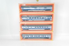 Un Ensemble De Quatre IHC