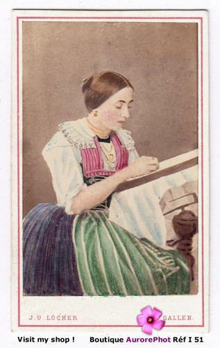 Femme brodeuse suisse - femme,