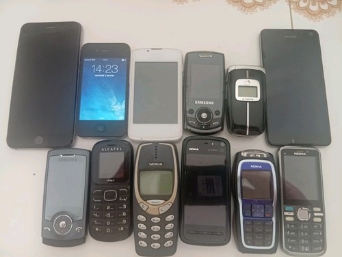 Lot téléphone non - lot, hs