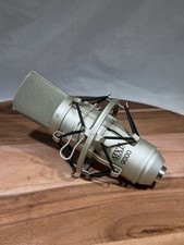 MXL 9000 Large Diaphragm Cardioid Tube Condenser Microphone