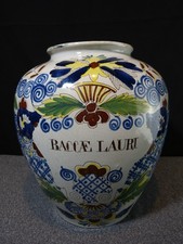 Pot vase ancien en faïence