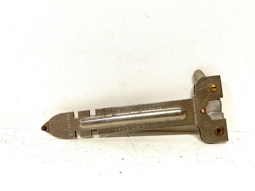 Ancien aiguiseur affuteur - aiguiseur,