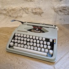 HERMES BABY MACHINE A ECRIRE