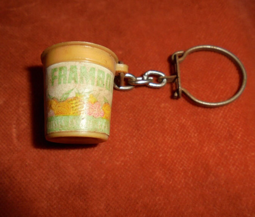 Beige franboise yogurt pot - yogurt,