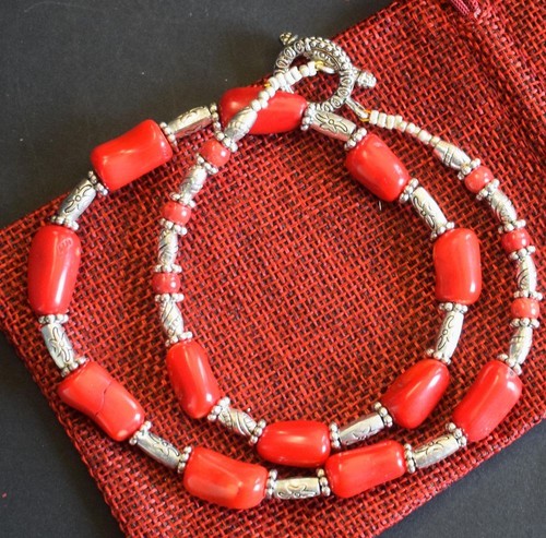 Bij 145 collier berbere du - -,