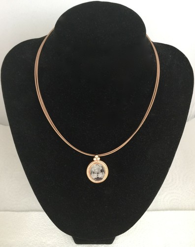 Collier court triple - triple, rangs/