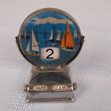 Calendrier perpétuel métal