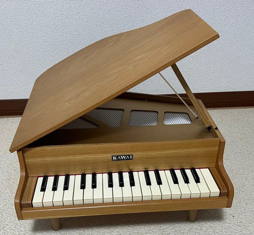 Kawai mini grand piano 1144 - kawai,