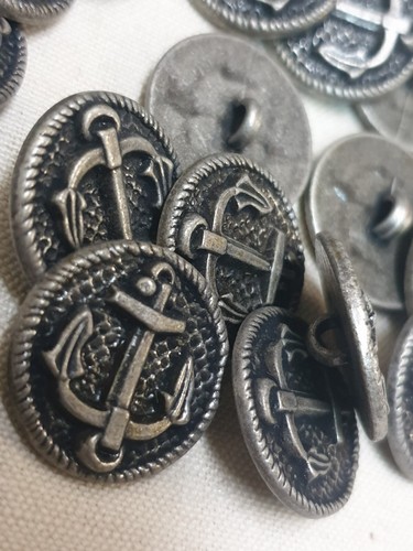 Lot boutons couture - 24,