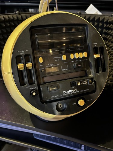 Weltron 2004