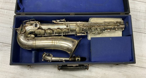 Saxophone paul beuscher - -,