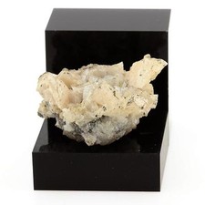 Dolomie ( ou Dolomite ). 57.5