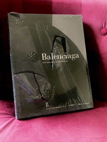 Catalogue balenciaga - catalogue,