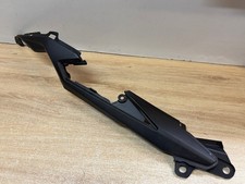 CACHE CARENAGE LATERAL DROIT