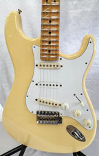 Fender Japan Yngwie Malmsteen Scallop Stratocaster Guitar ST71-140YM VW w/HC