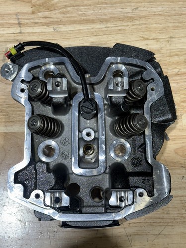 Culasse avant 121 vvt - 121,