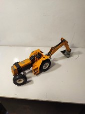 SIKU TRACTOR RENAULT 145-14 TURBO + WITH EXCAVATOR 1/32