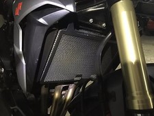 GRILLE PROTECTION DE RADIATEUR