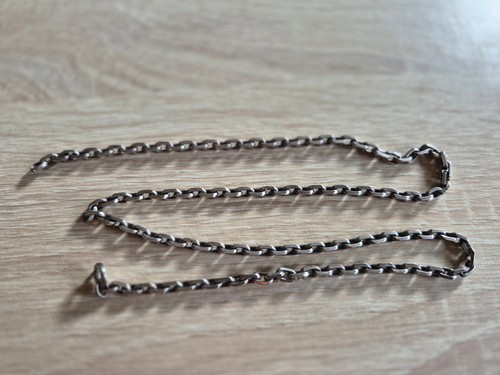 Chaine - chaine, (metal