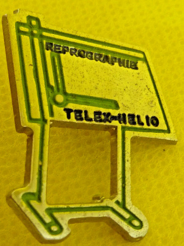 Pin pins badge automobile - pins,