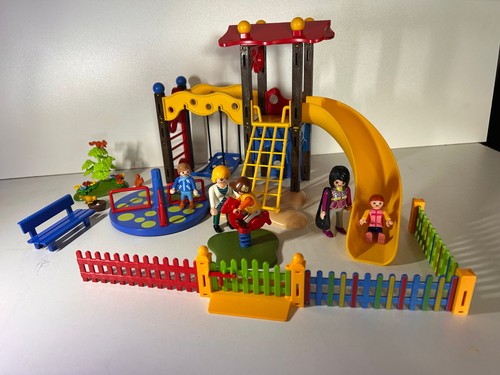 Square pour enfants avec - , jeux