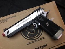 Western Arms Up Grade Infinity