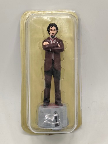 Figurine resine - en,