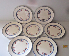 7  ASSIETTES A DESSERT OU