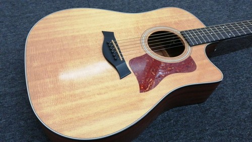 Guitare acoustique électrique