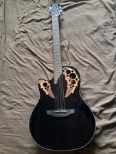 Guitare acoustique électrique
