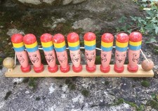 ANCIEN JEU DE 9 QUILLES EN