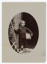 PHOTO Photography - Child Basket English Fishing on Door No Portrait