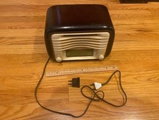 Telefunken German Tube Radio Model Mignonette B - Serie del Giubileo ITALY