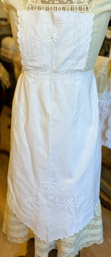 Dentelle ancienne tablier - ancienne,