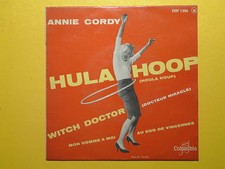 ANNIE CORDY Hula hoop ESRF