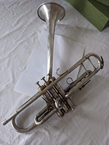 Rare trompette king - , up