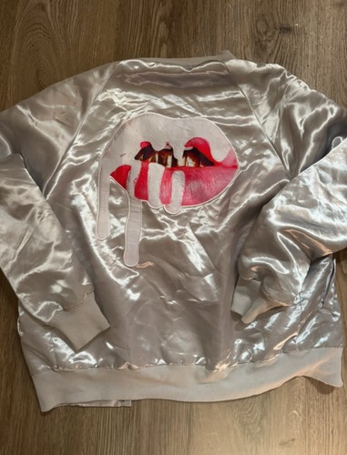 Authentic kylie jenner - authentic, lips