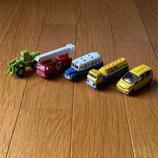 Tomica fire engine, capot bus