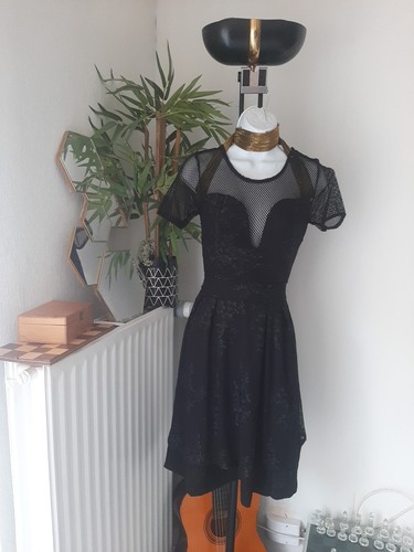 Jolie robe noire chic - robe,