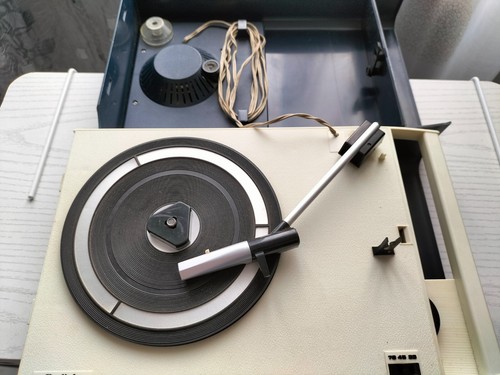 Tourne disques radiola vintage - disques,