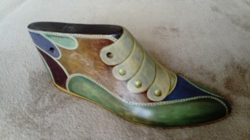 Forme chaussure peinte à - forme,