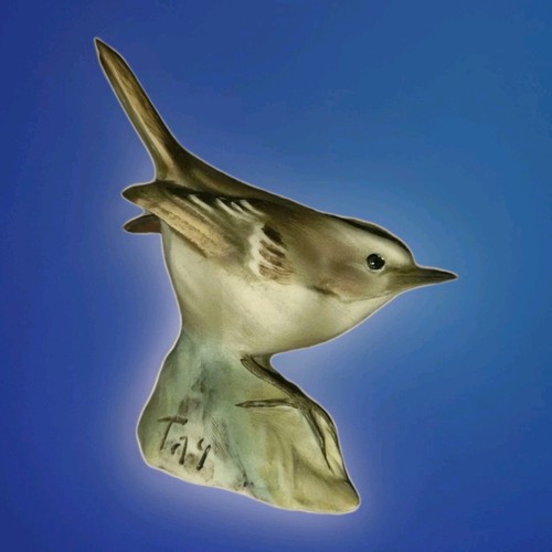 Tay goldcrest bird figurine - bird,