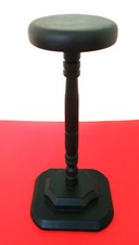 PORTE CHAPEAU/ Présentoir  en Bois  hauteur 31,5 cm