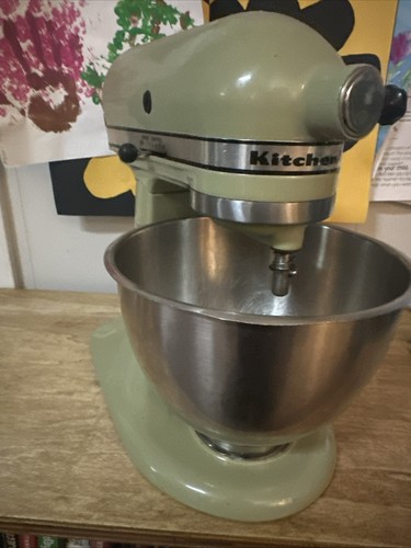 Vintage avocado green hobart - green,