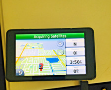 GARMIN NUVI 3790 PORTABLE GPS with car charging cord "TESTED"