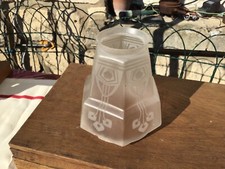 Ancienne tulipe verre gravé