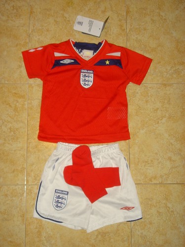 England baby soccer kit umbro - england,