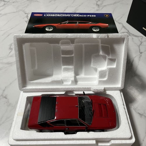 Avec boîte lamborghini - [avec, boîte]