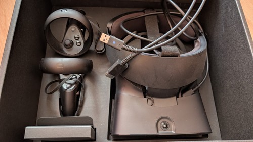 Oculus rift box complete - oculus,